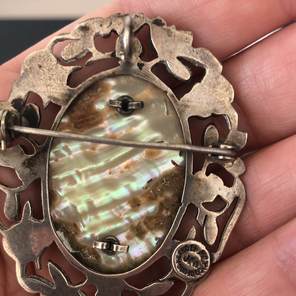 Signed Silver Abalone Brooch - Picture 10 of 11